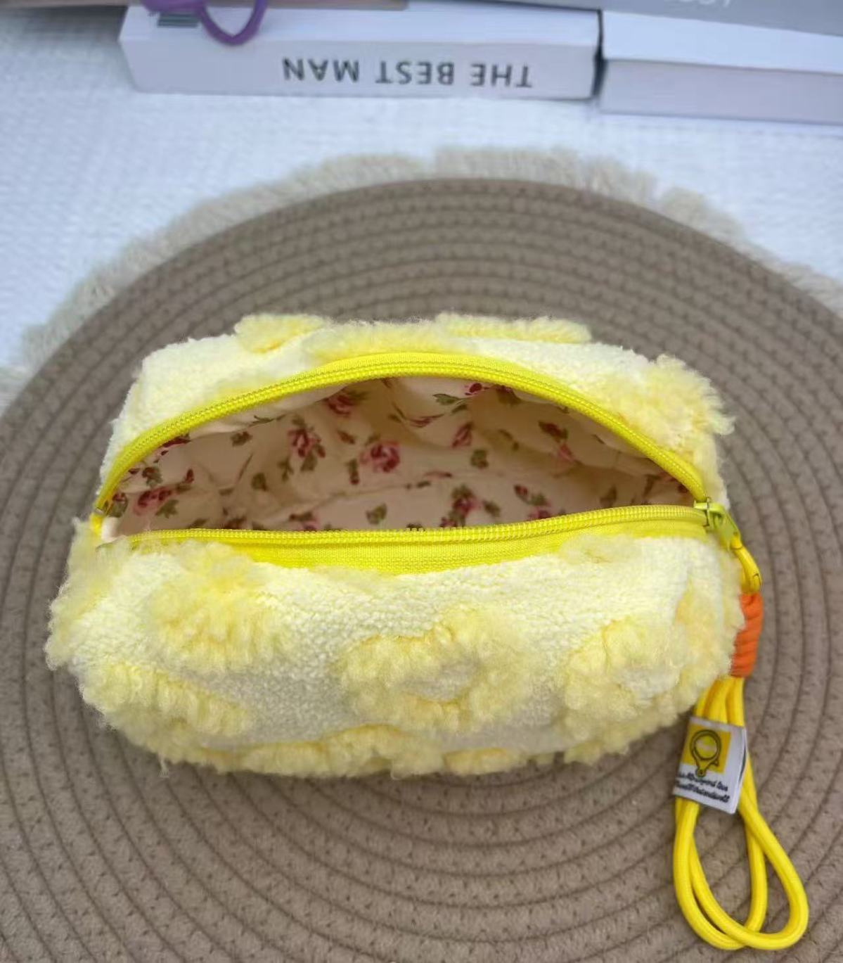 Pochette per trucchi in peluche - stile polaroid per viaggio_voghion.com