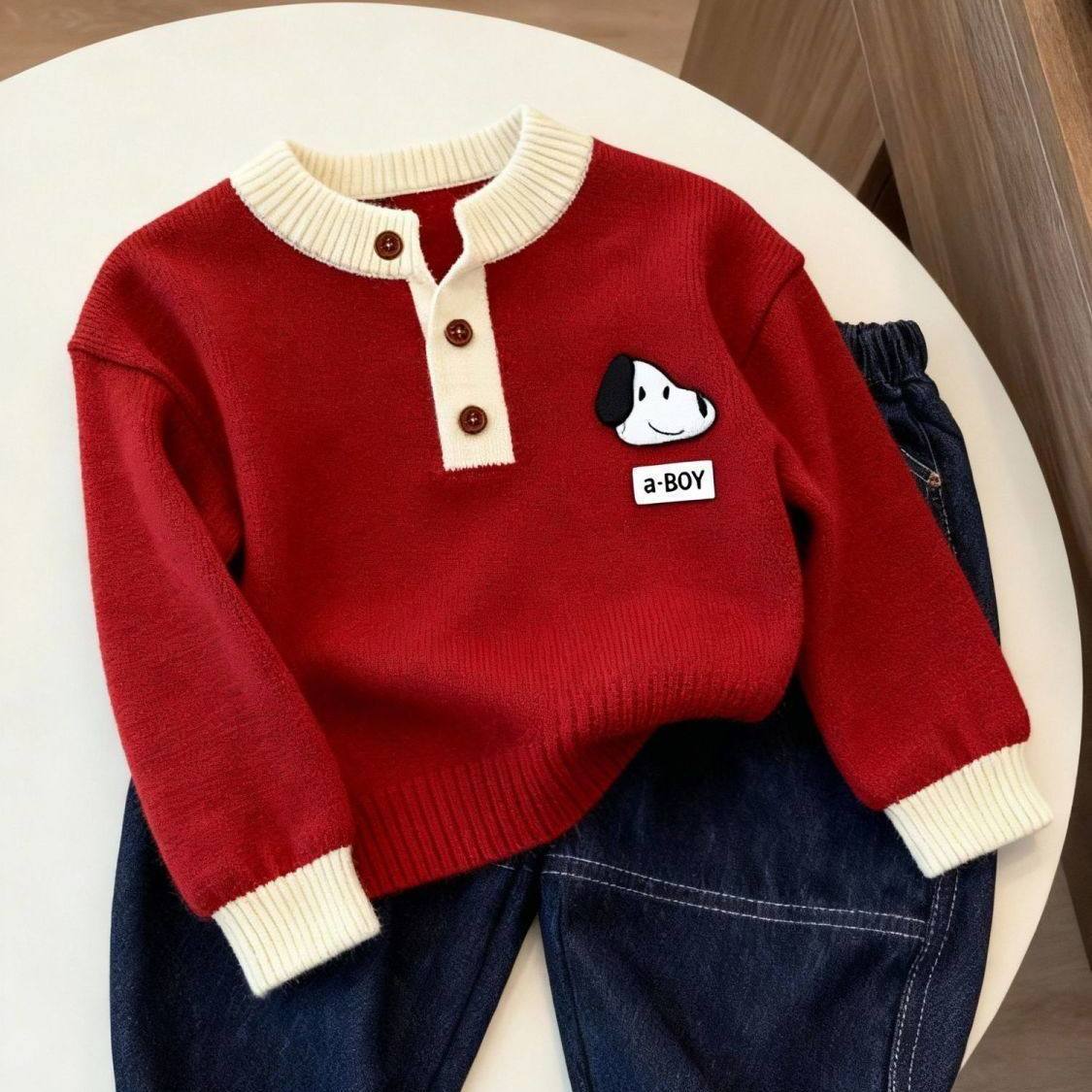 Kinderpullover mit Cartoon-Hundemotiv, modisches Herbst-/Winteroutfit, stylische rote Strickware für Jungen und Mädchen_voghion.com