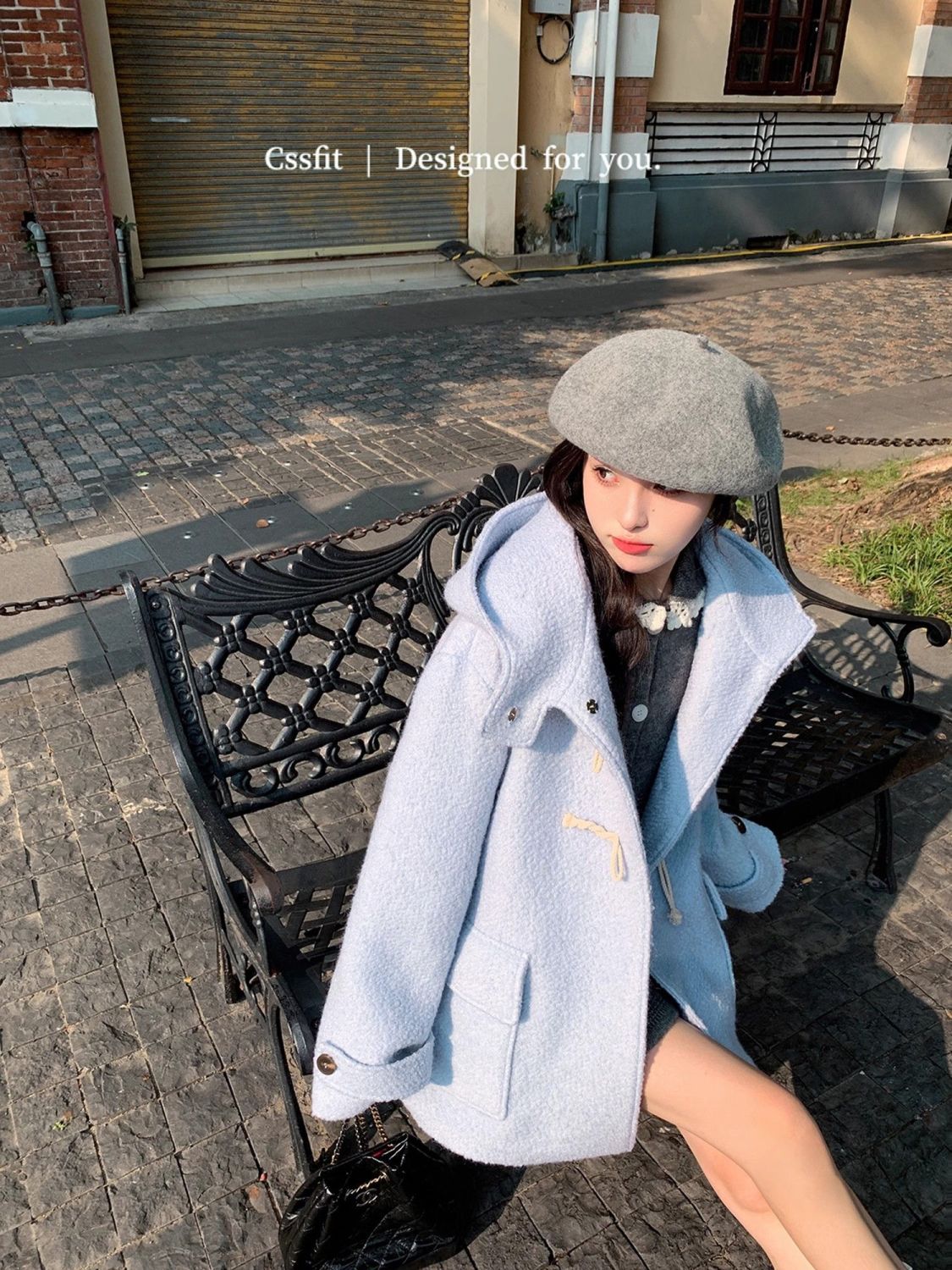 Coat women's  autumn and winter new style Chi San Um Cheonggyecheon first love tender blue hoop wool horn button wool coat