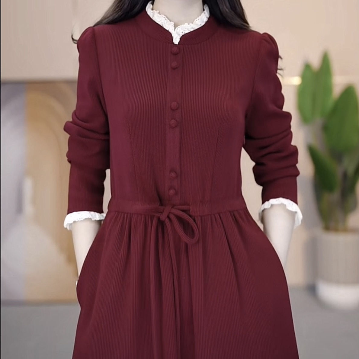 加厚雪尼爾絨連衣裙2023新款秋冬女裝修身氣質高檔時尚中長款裙子