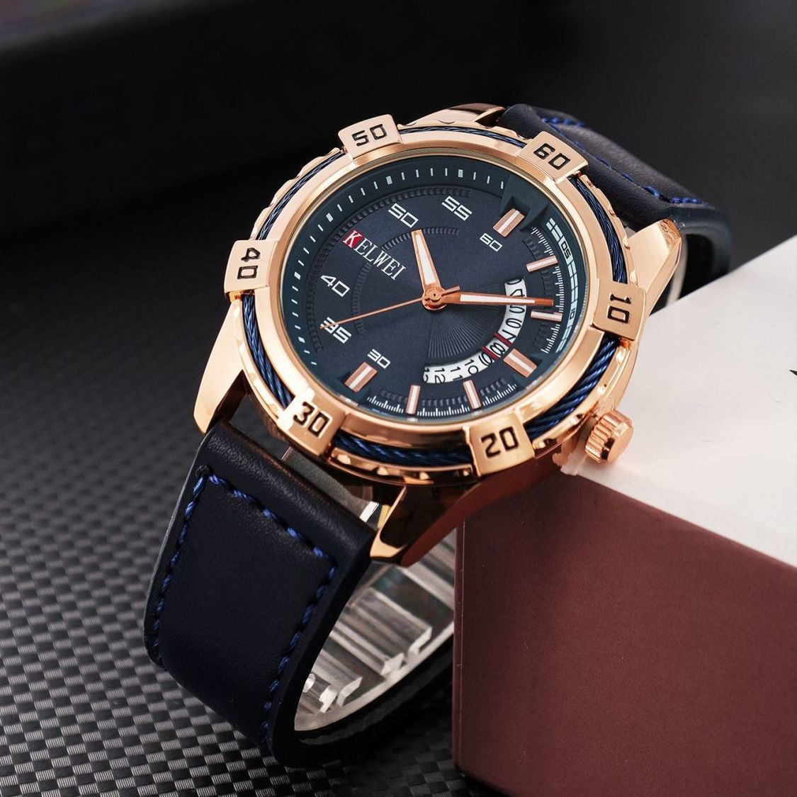 Kelwei Men's Quartz Watch Three-hand Calendar Luxury Wristwatch_voghion.com
