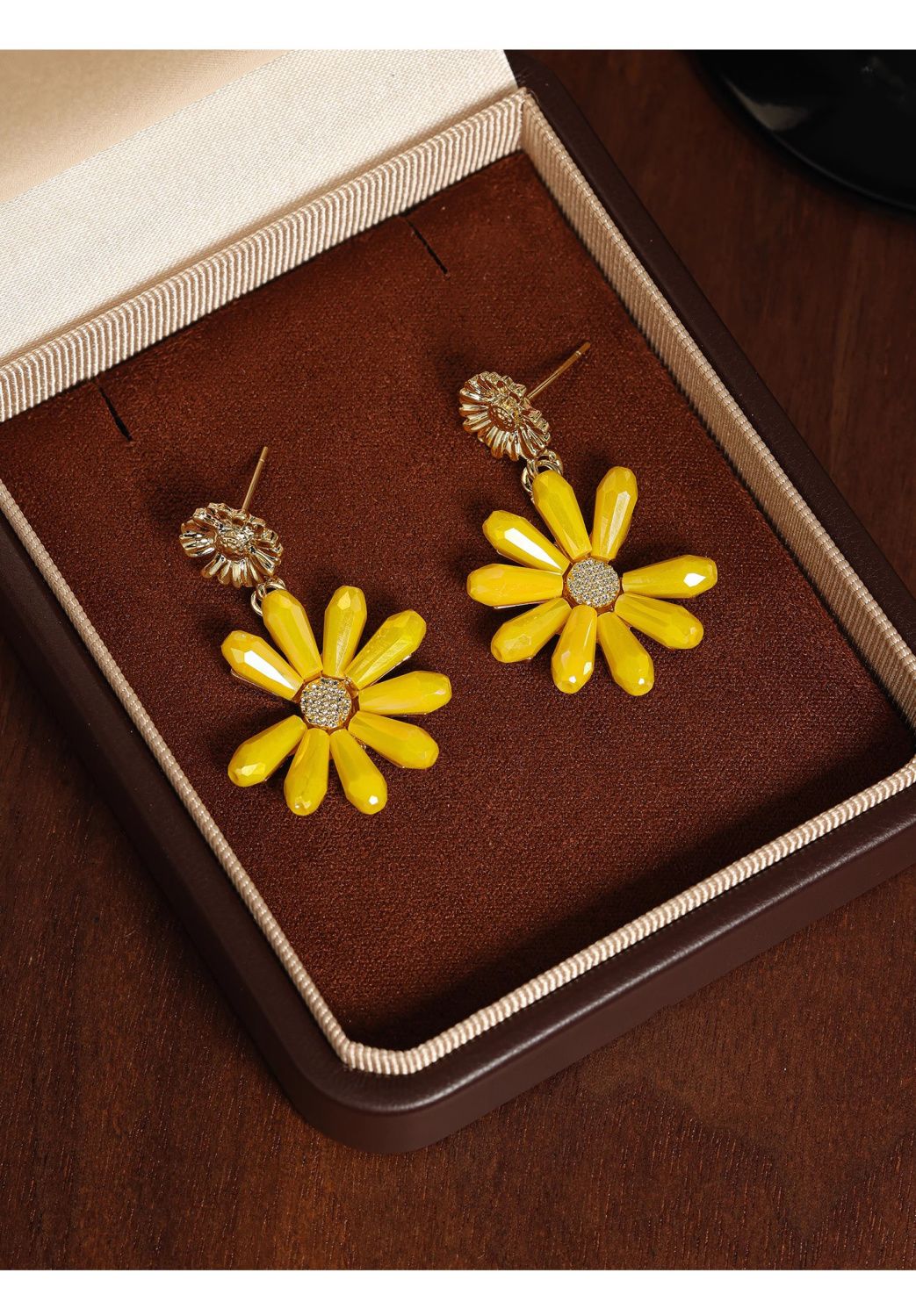 Ohrclips Mit Gänseblümchen Design Für Runde Und Eckige Gesichter_voghion.com