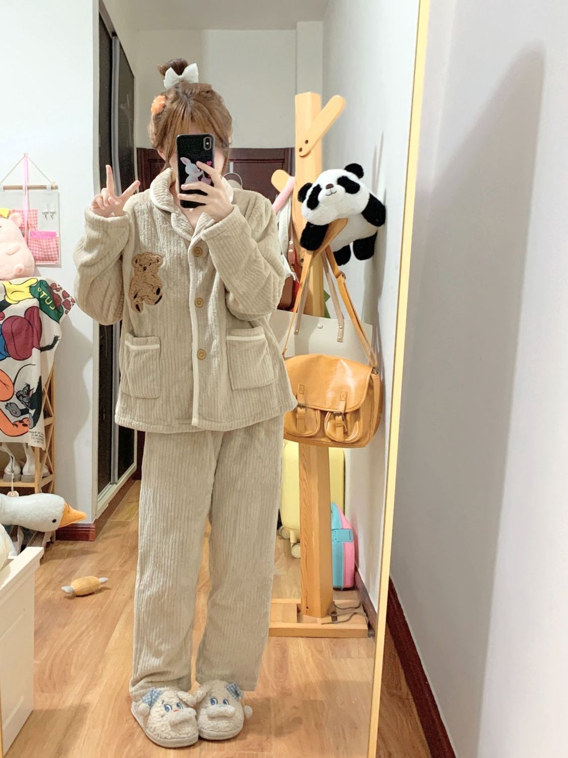 ins風甜美可愛小熊珊瑚絨睡衣女冬季新款加絨加厚宿舍家居服套裝