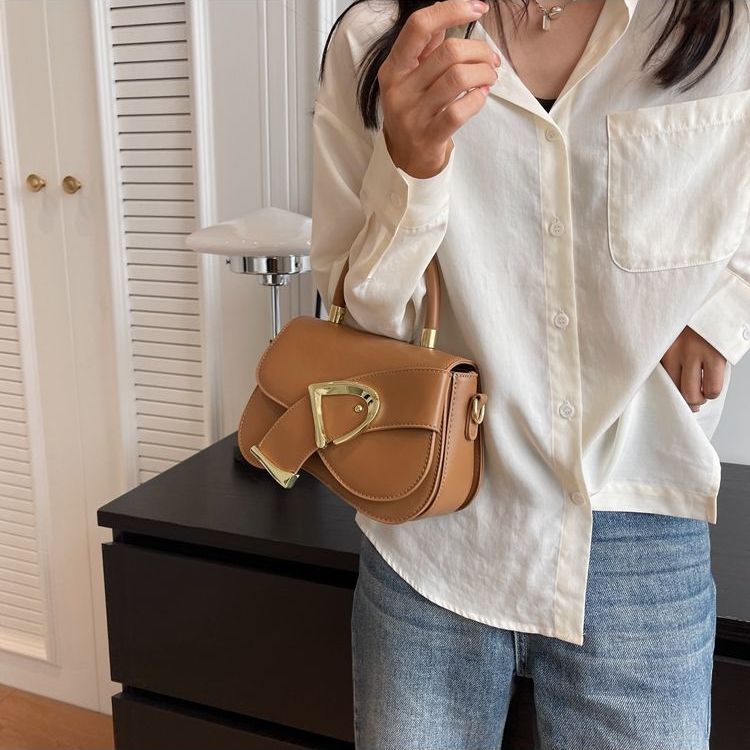 This Year's Trendy Niche Design 2024 New Women's Crossbody Fashionable Super Popular Handheld Small Square Bags_voghion.com