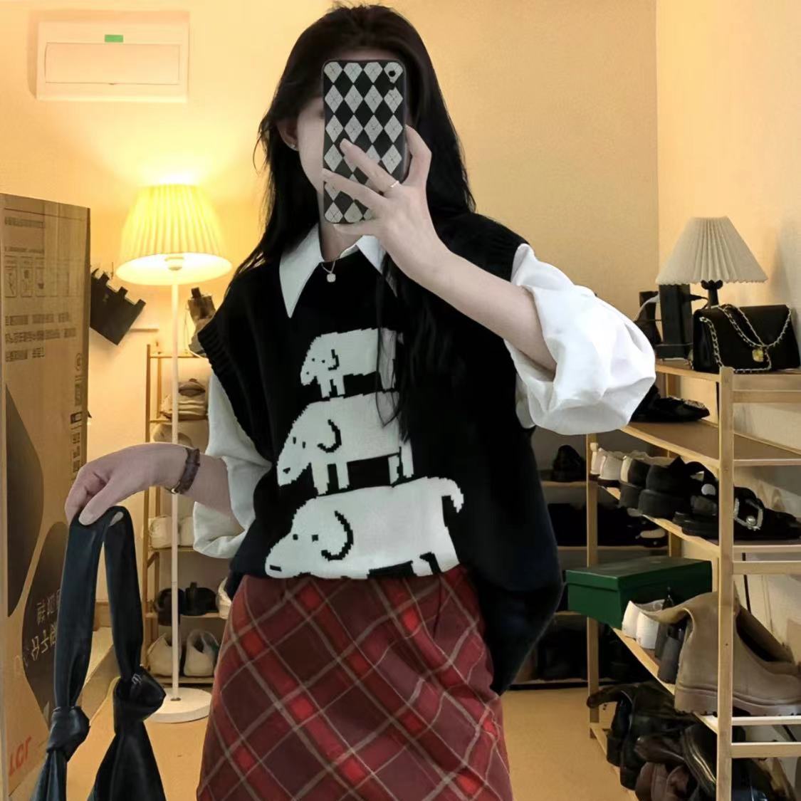 Small Korean style cartoon knitted vest for women in early autumn + simple bottoming shirt for women + a-line plaid skirt