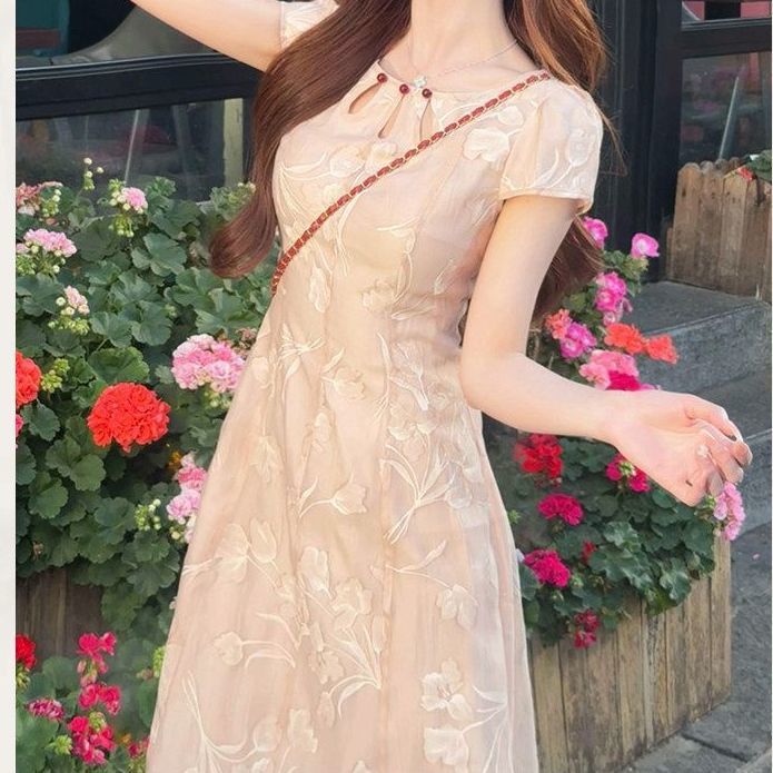 【预售15天】MOOUNCUNS/莫纯2026新中式大圆领花朵提花旗袍收腰显瘦连衣裙女
