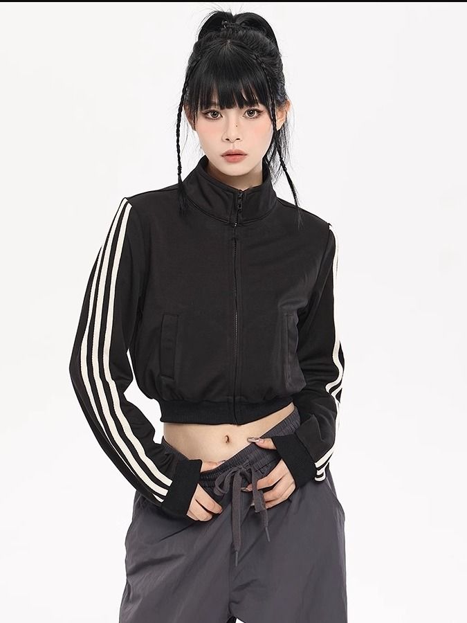 黑色短款外套女春秋美式街頭三條槓休閒小外套百搭正肩上衣衛衣潮