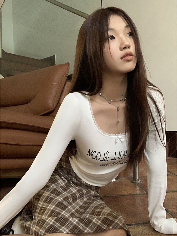 辣妹白色蕾絲長袖打底衫女春秋季新款純欲內搭t恤設計感短款上衣