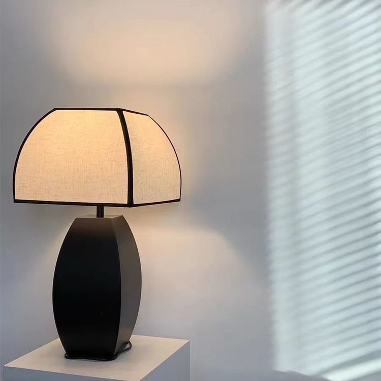 Moderner minimalistischer Vintage-Tisch für Wohnzimmer, Arbeitszimmer, Schlafzimmer, Nachttischlampe, neuer chinesischer Stil, gemütliches High-End_voghion.com