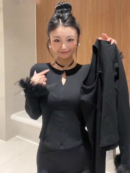 設計感氣質溫柔風拼接毛毛長袖打底衫女秋冬鏤空內搭絕美修身上衣
