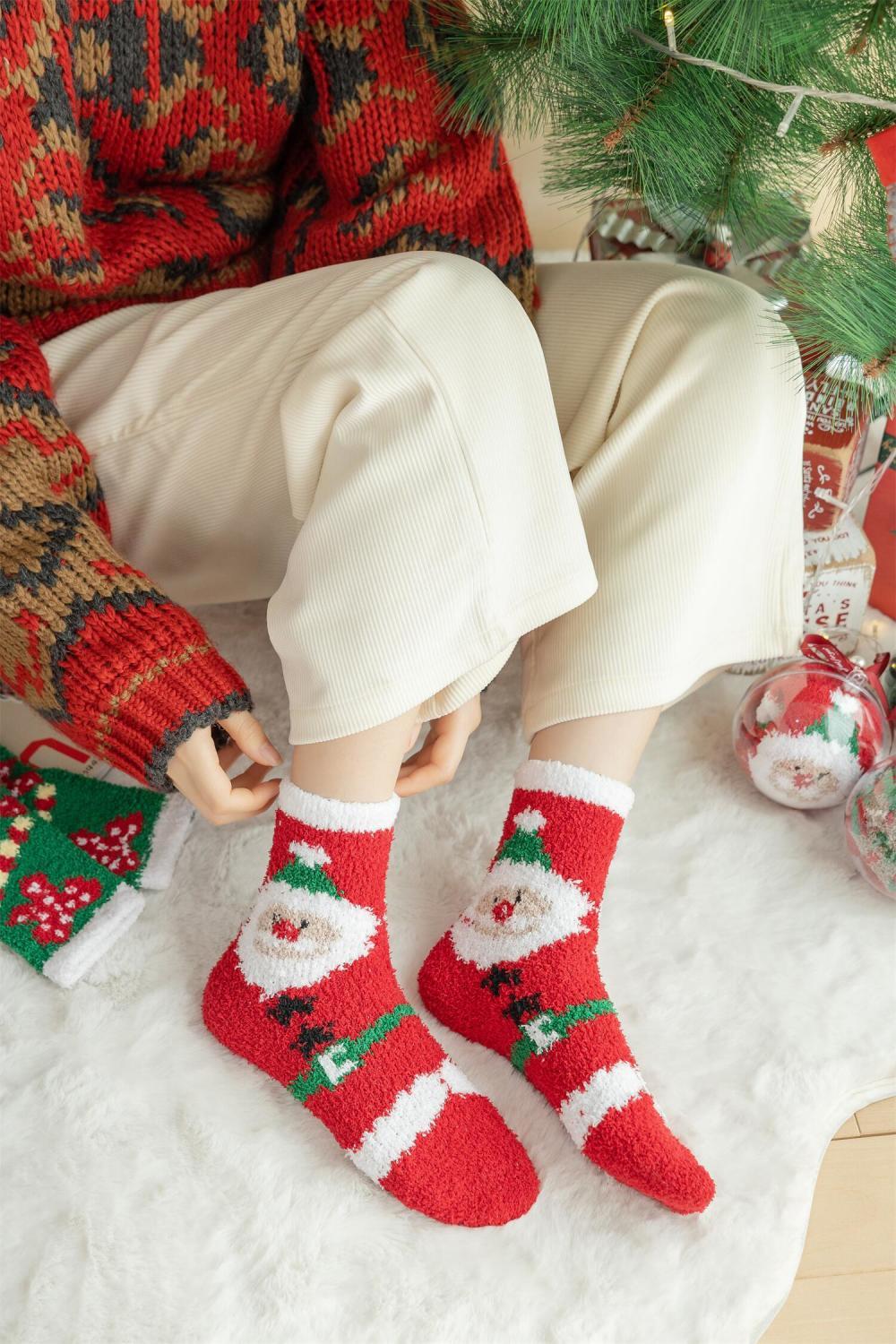 Cute Christmas socks, comfortable, warm, thick, and plush, full of festive atmosphere. Wishing you a happy Christmas_voghion.com