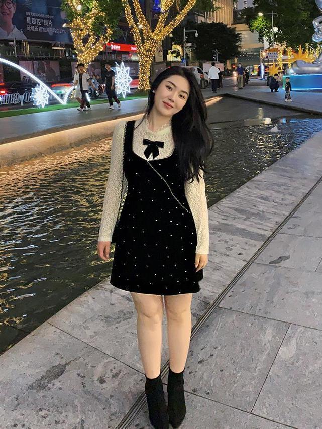 大碼女裝微胖mm《精緻公主風》蕾絲拼接絲絨燙鑽假兩件連衣裙