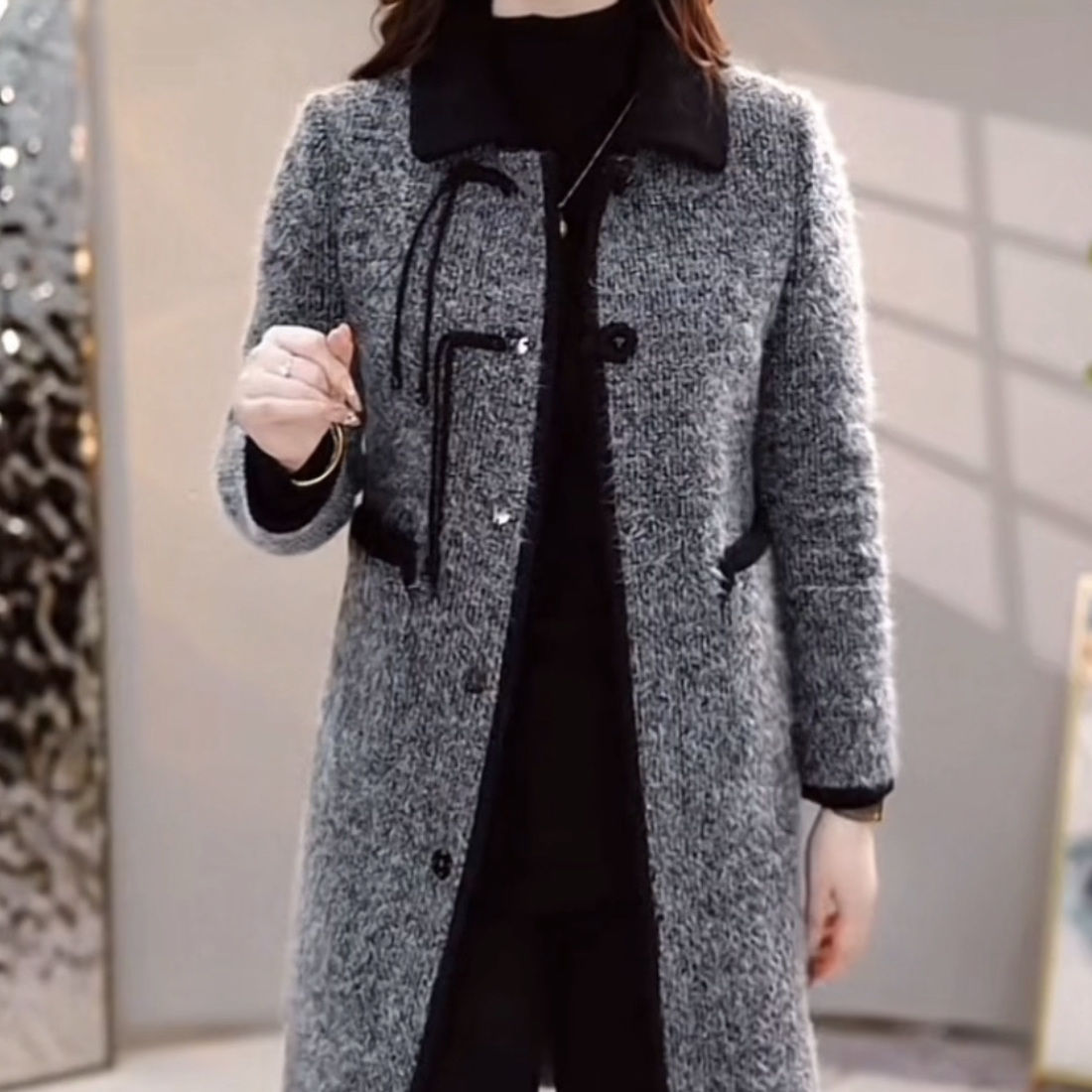 加厚氣質高檔安哥拉絨外套女2023新款冬季時尚媽媽顯瘦羽絨服大衣