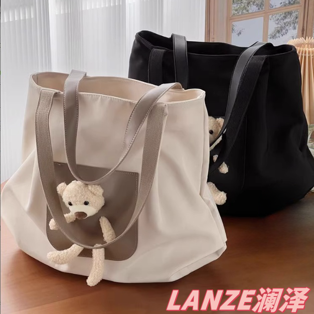 Original homemade cute little bear Japanese and Korean commuting lazy canvas tote bag simple casual literary versatile shoulder bag