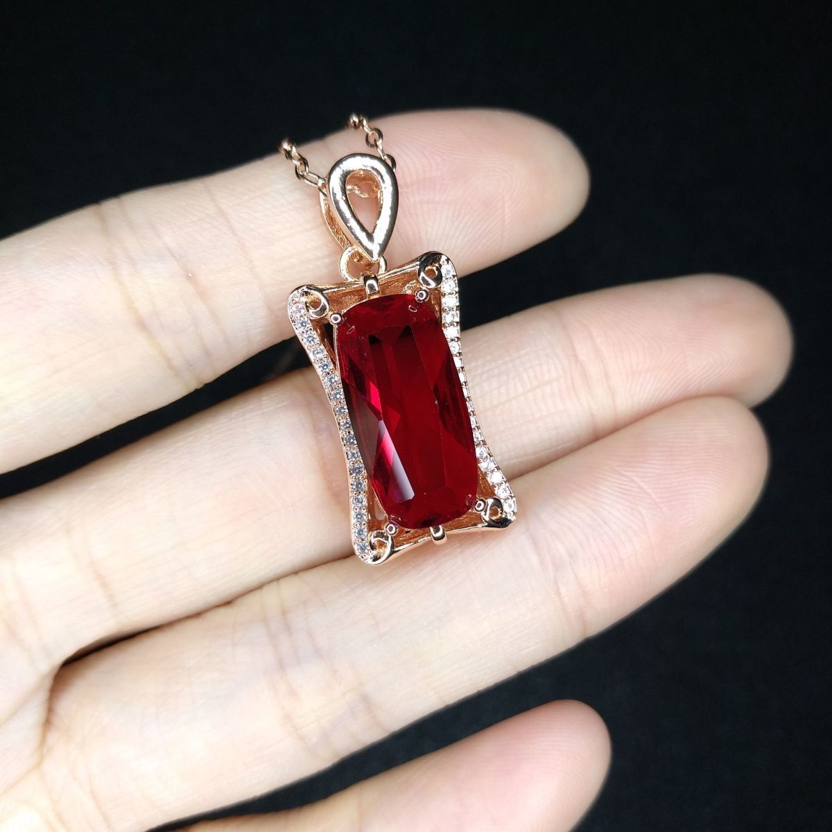 Queen Ruby Jewelry Set detail image 21