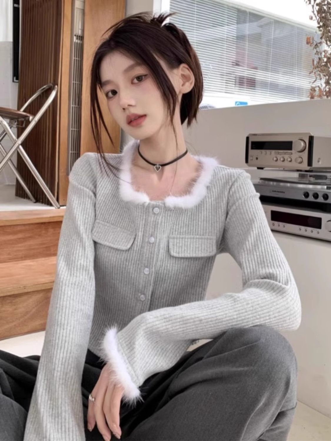 辣妹不規則毛絨邊拼接長袖開衫T恤女秋冬修身內搭打底衫短款上衣