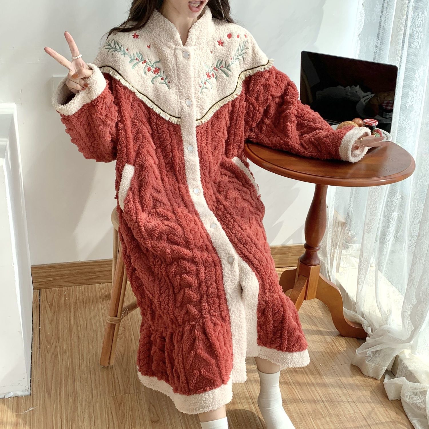 睡衣女冬季珊瑚絨加厚加絨2023年新款高顏值大碼長毛絨家居服外穿