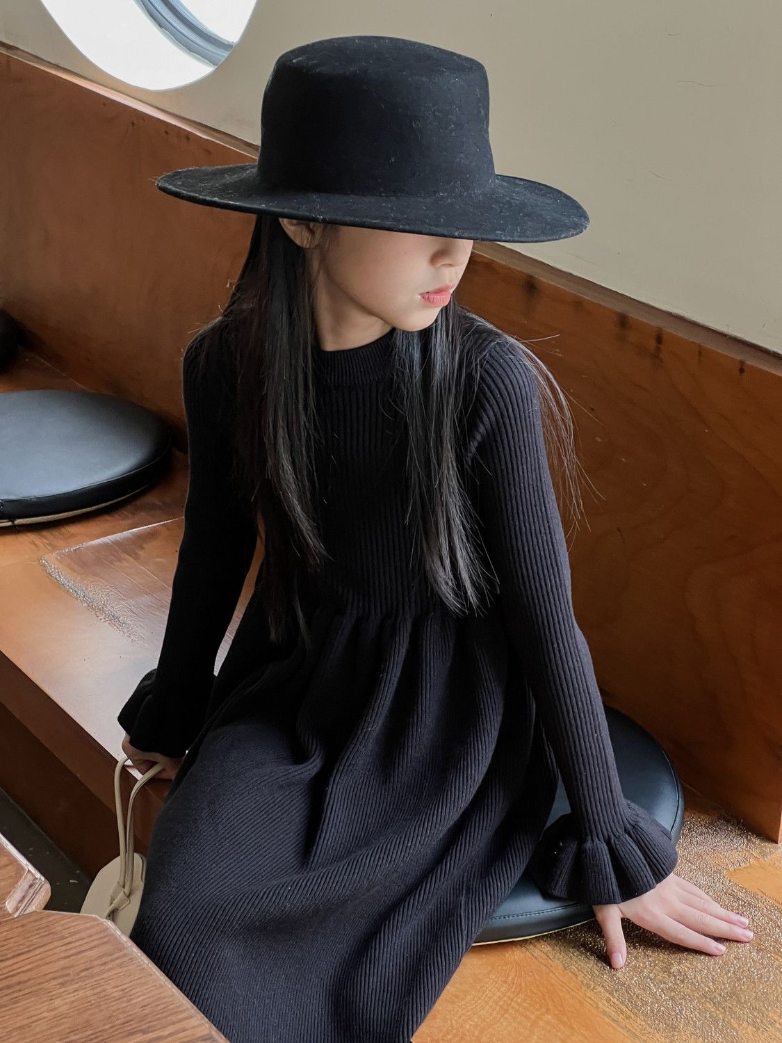 Girls Dress  Autumn and Winter New Style Children's Style Mid-Length Knitted Skirt Medium and Large Children's Bottoming Sweater Dress
