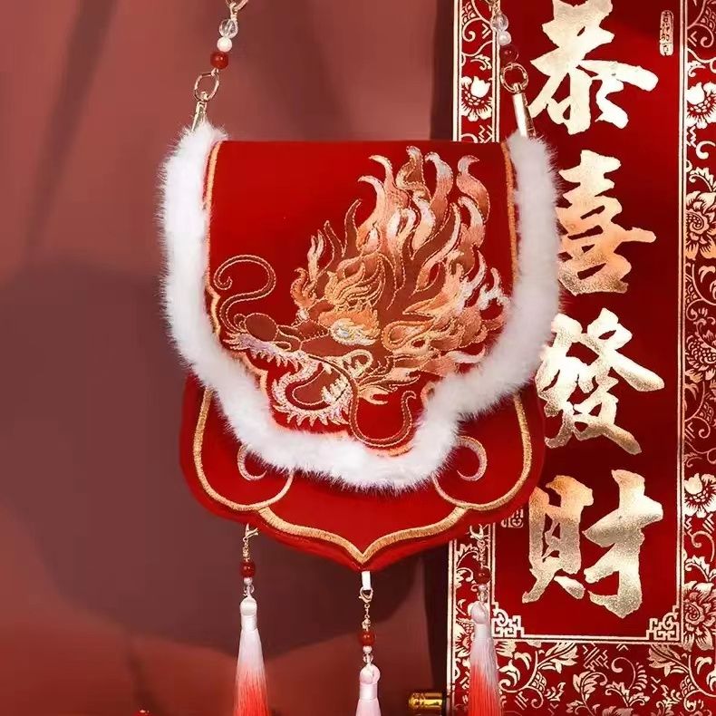 2024年原創新年龍包刺繡包漢服包紅色國