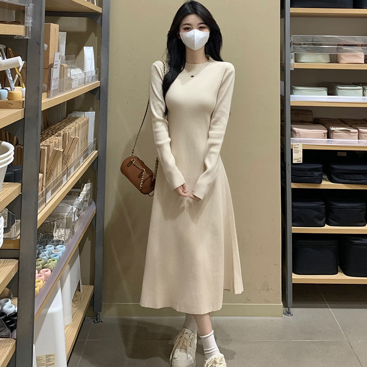 胖mm毛衣連衣裙女秋冬大碼法式赫本風收腰遮肚中領打底針織裙子