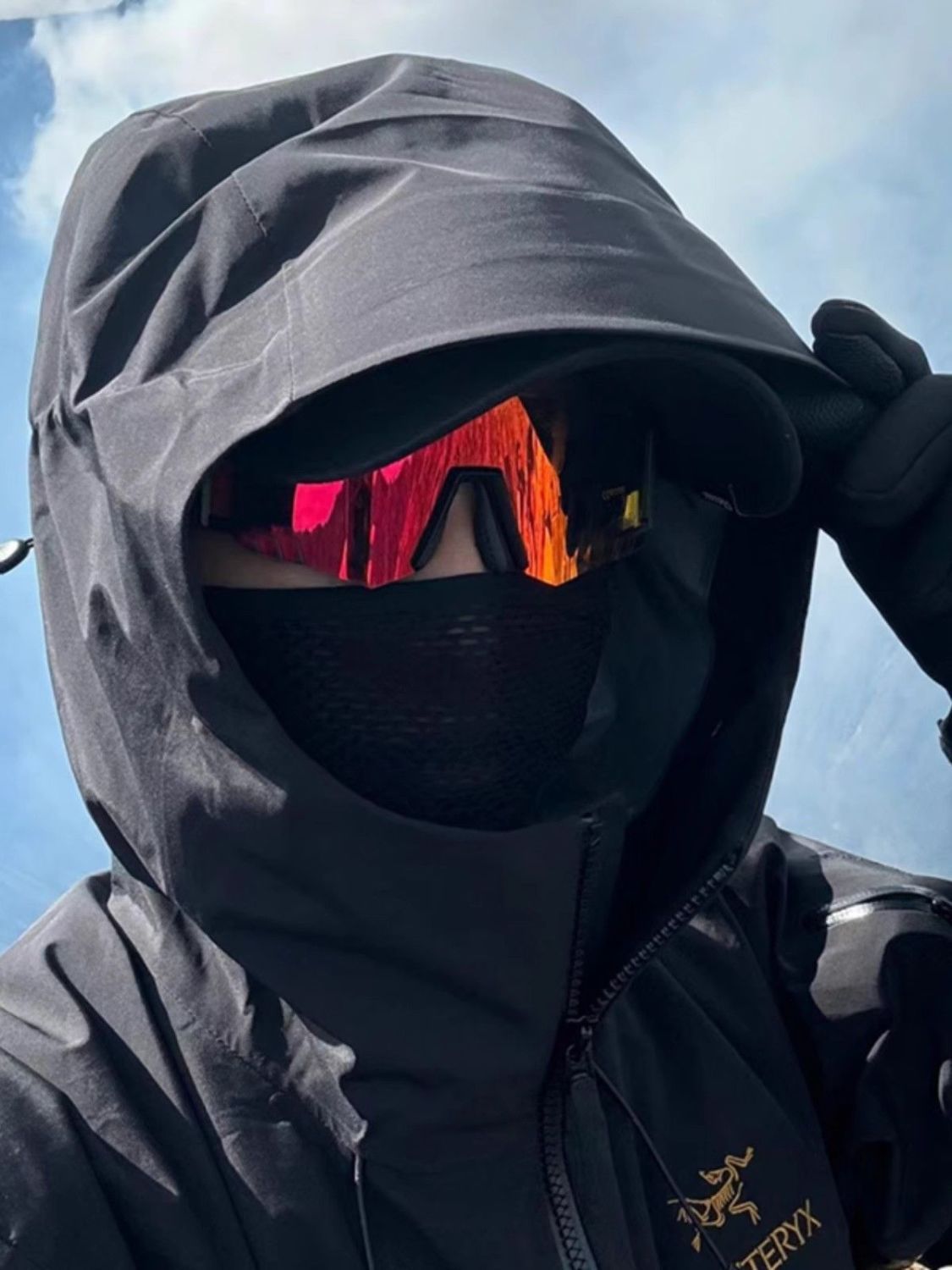 Futuristic Windproof Cycling Glasses For Outdoor Hiking And Skiing_voghion.com