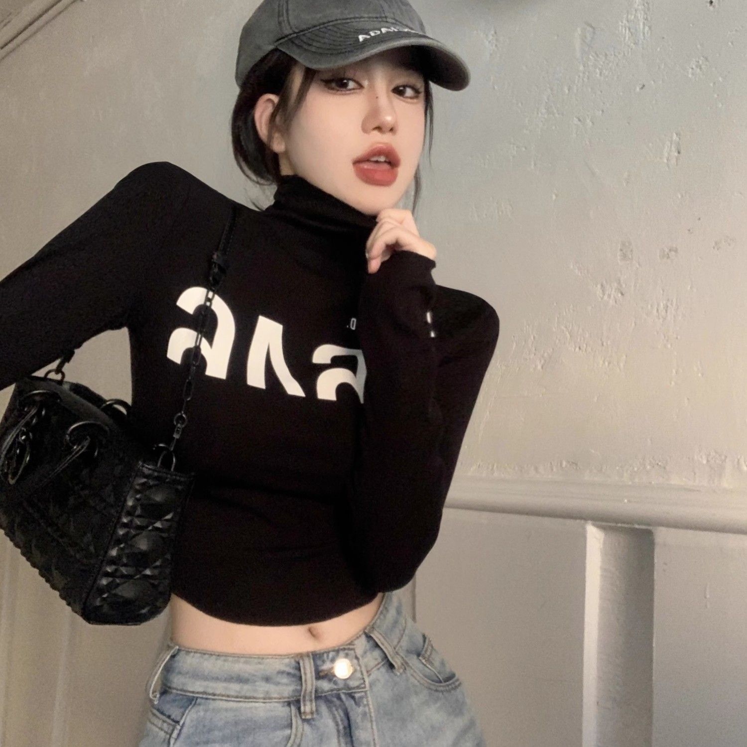 秋裝新款緊身短款高領打底衫女士簡約百搭修身t恤時尚內搭上衣冬