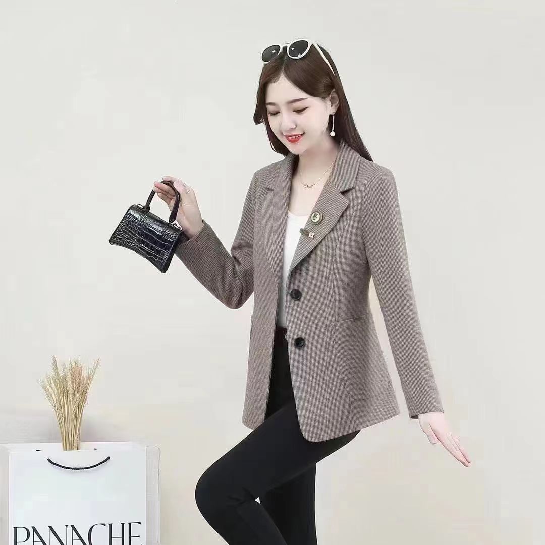 Plaid blazer women's mid-length 2023 new Korean style spring and autumn loose middle-aged women's mother's top