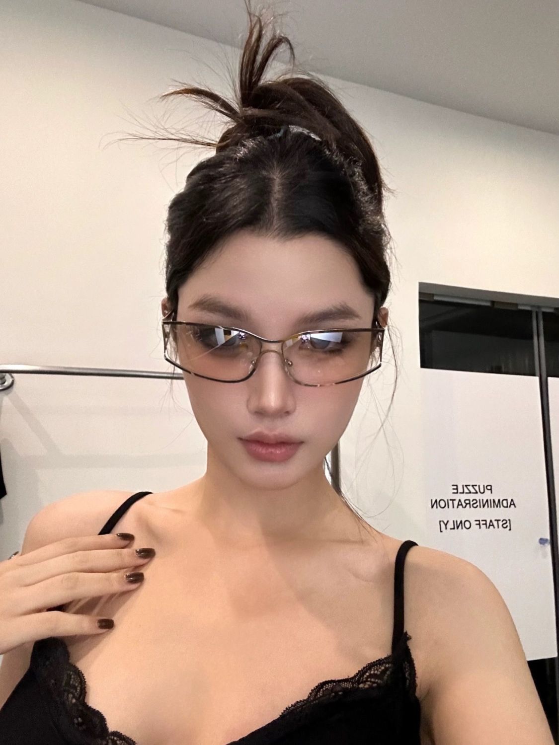 歐美風未來科技感銀色墨鏡Y2K鏤空復古辣妹高級感街拍女太陽眼鏡