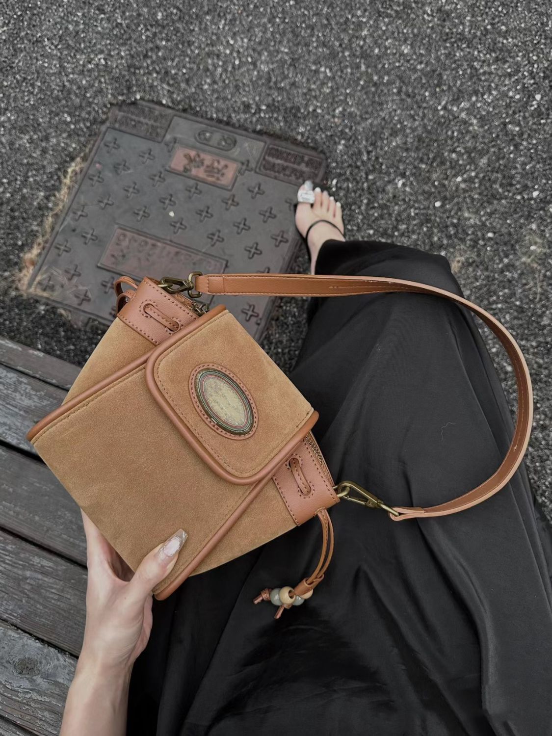 Fireworks in the World Retro Beaded Small Bucket Bag High-end Niche Bag Women's Shoulder Crossbody Bag