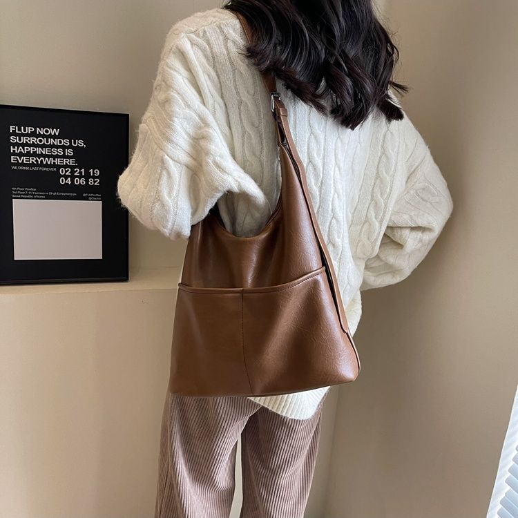 Tote bag for women  new autumn and winter high-end simple commuting armpit bag women's large capacity shoulder bag