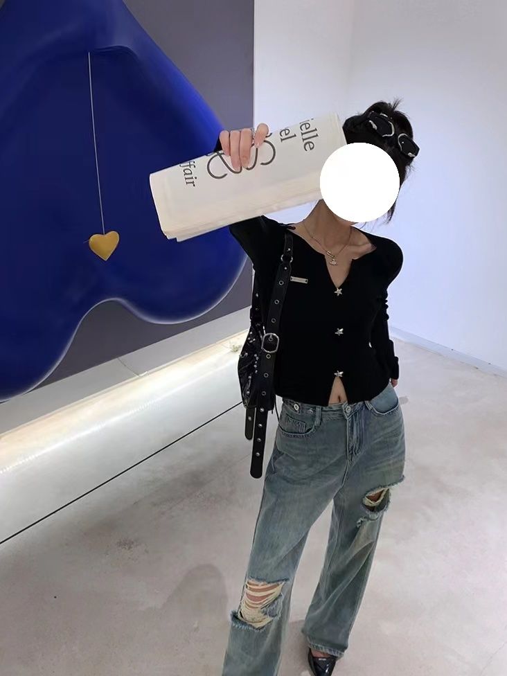 大碼女裝2023胖mm顯瘦休閒小v領設計感洋氣修身顯瘦長袖上衣