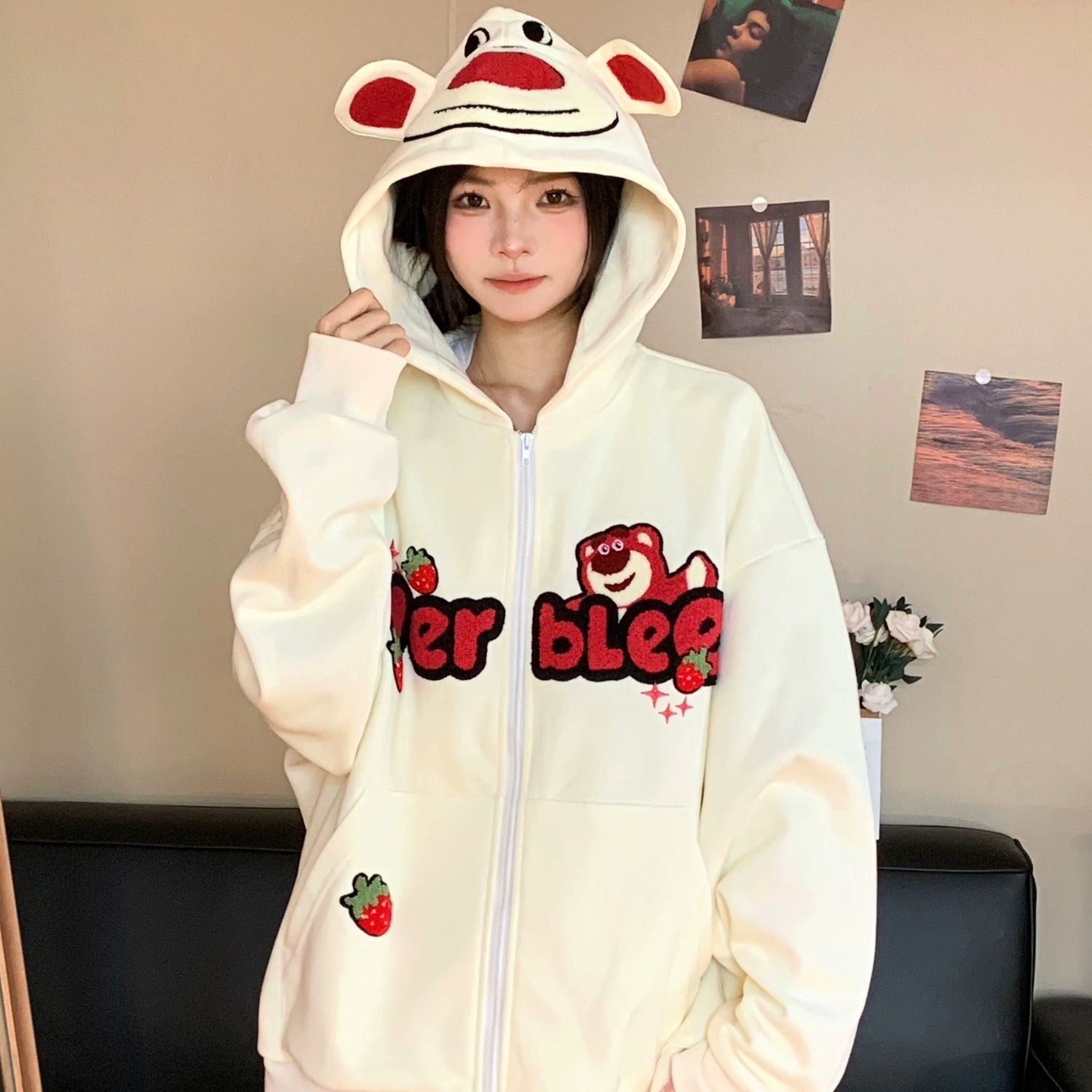 美式可愛草莓熊刺繡連帽衛衣男女秋冬季潮流寬鬆情侶開衫外套上衣