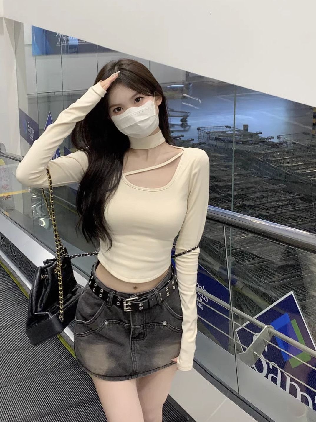 辣妹短款掛脖長袖t恤女2024新款設計感小眾修身顯瘦洋氣打底上衣