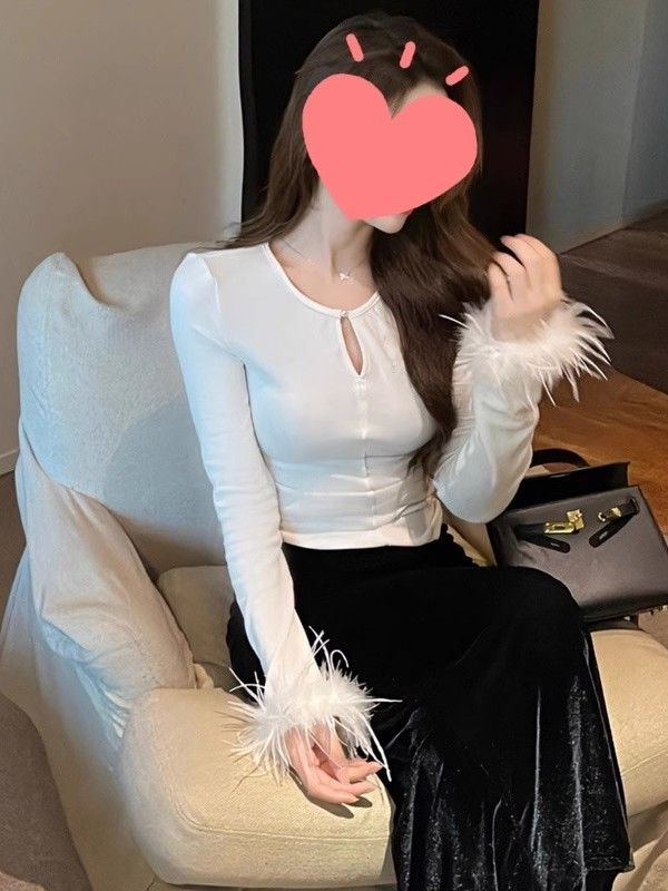 高級感德絨毛毛v領長袖T恤女打底衫新款秋冬季修身內搭短款上衣潮