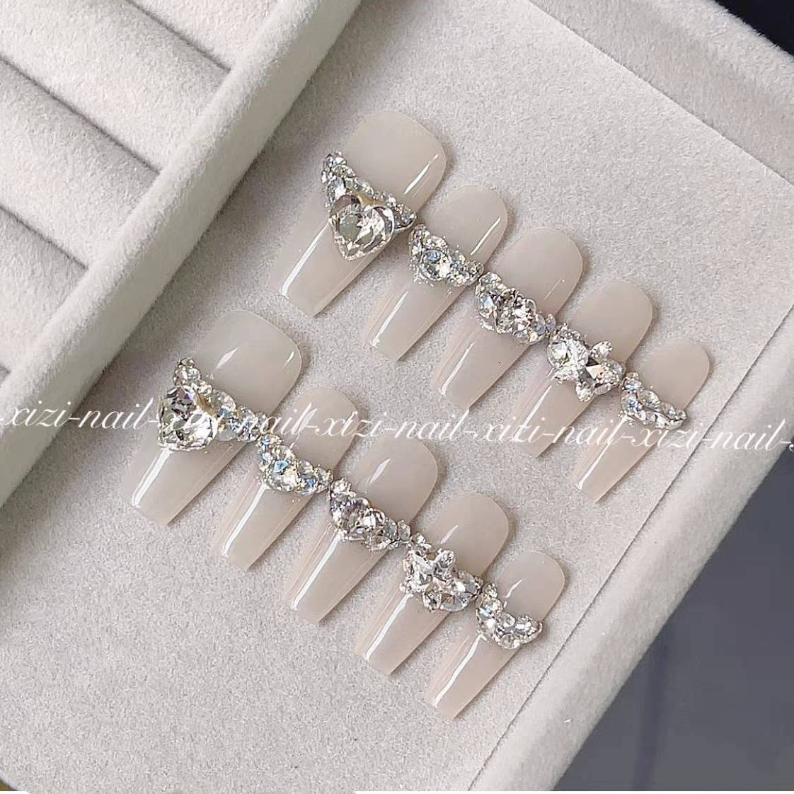 【Nail家】白玉愛心堆鑽假指甲手工光療穿戴美甲梯形冰透裸色顯白