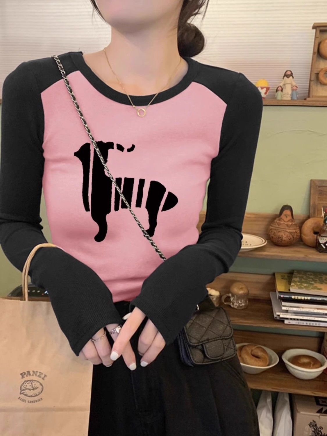 Black pink western-style splicing raglan long-sleeved T-shirt for women in early spring new slim-fitting tea style oversize top for women