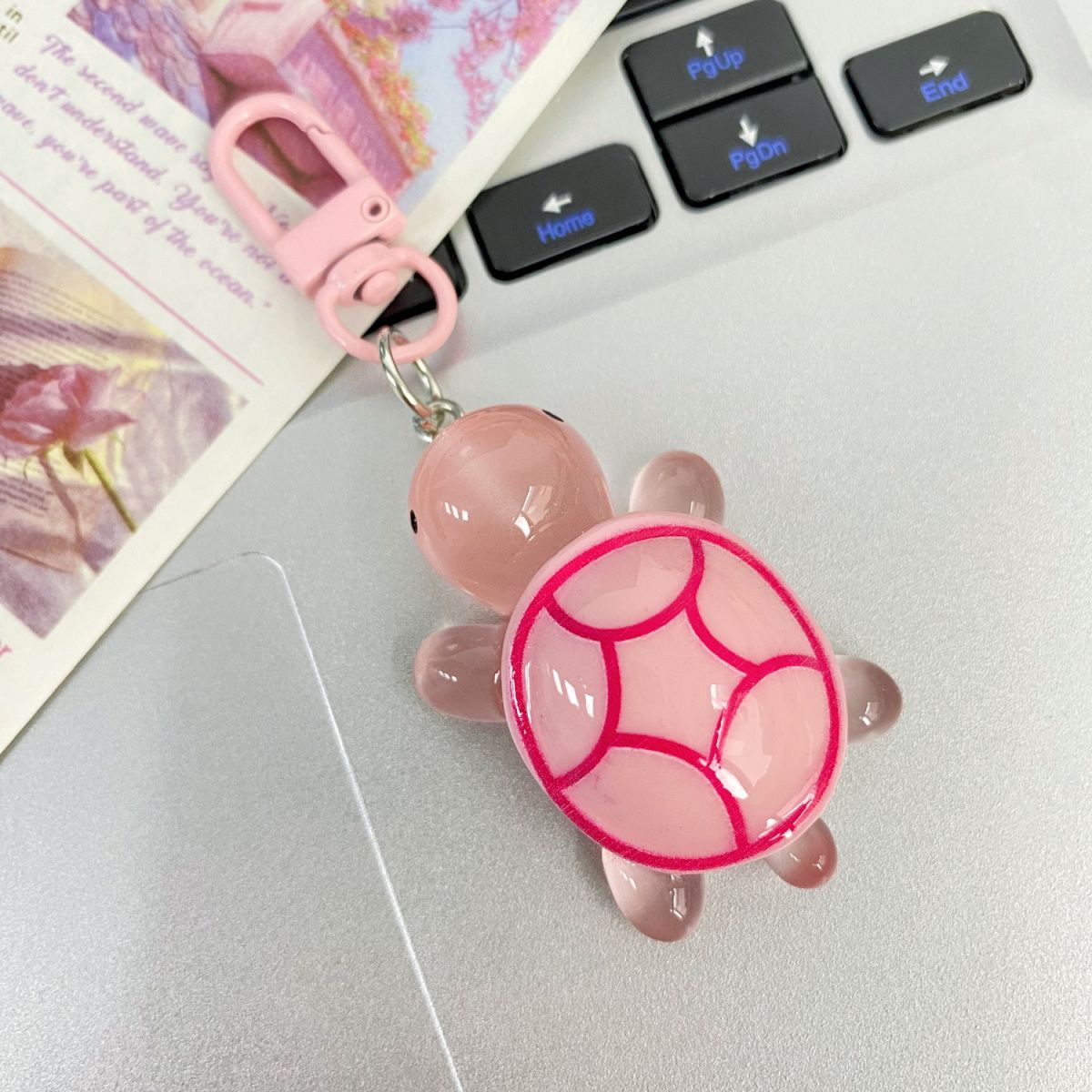 Luminous Turtle Keychain For Bags And Backpacks Sweet Gift_voghion.com