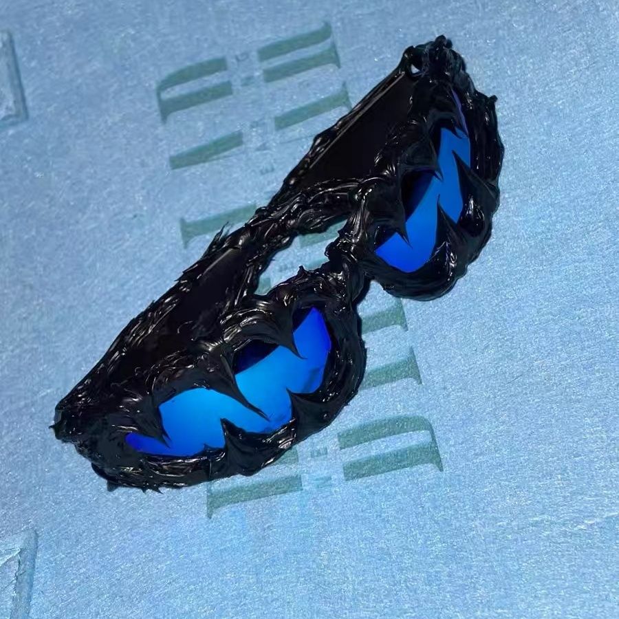 Occhiali da sole Vibe americani fatti a mano con denti di lupo e colla a goccia d'avanguardia e avanguardisti, belli unisex a forma di farfalla_voghion.com