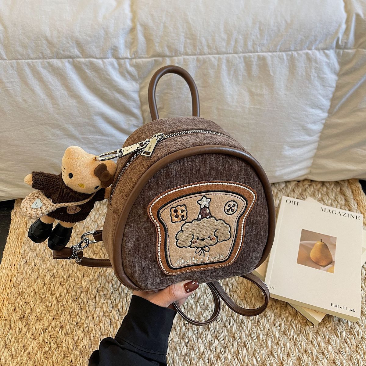 Amy Rabbit Women's Backpack Cute Retro Style Commuter Rucksack_voghion.com