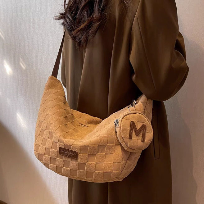 Internet celebrity fashion bag for women 2023 new autumn and winter shoulder bag for women large capacity crossbody bag versatile plaid tote bag