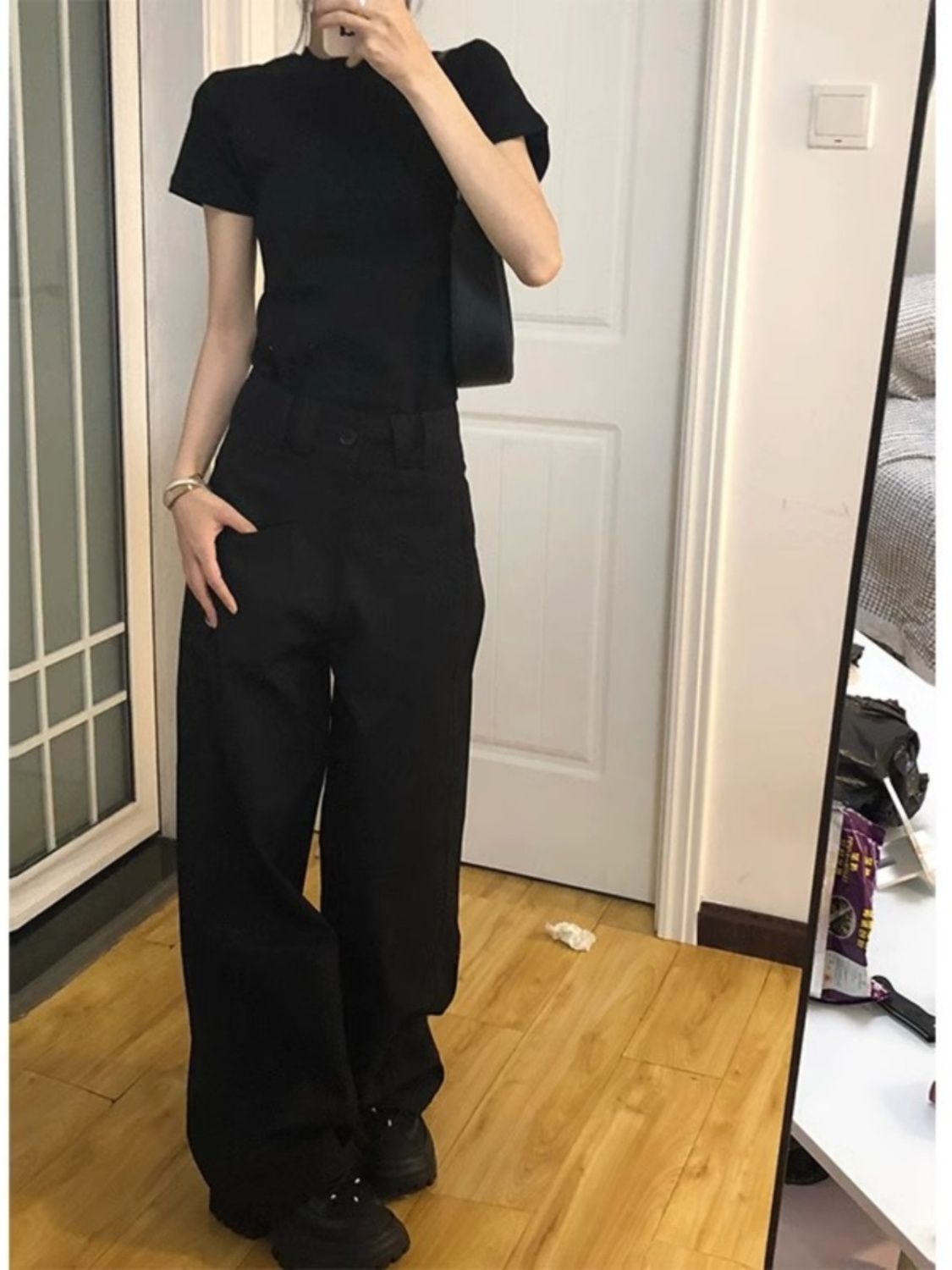 大碼胖妹妹黑色短袖正肩純棉t恤女夏季新款修身顯瘦辣妹純色上衣