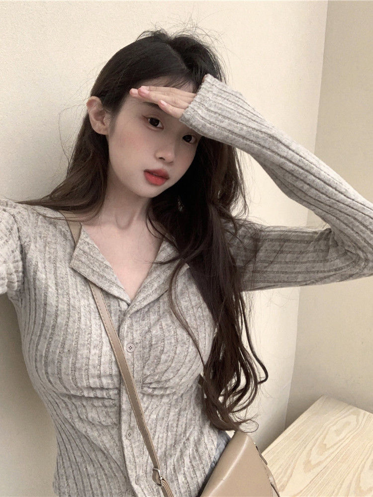 翻領褶皺長袖針織衫女裝秋季2023新款辣妹修身設計感別致小衫上衣