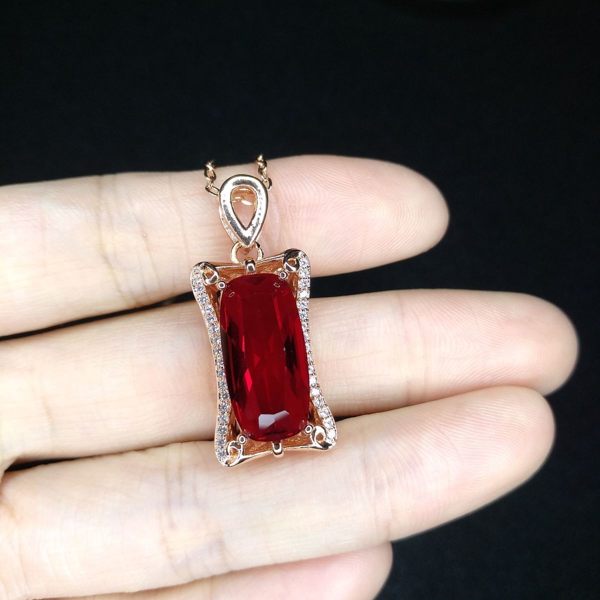 Queen Ruby Jewelry Set detail image 22