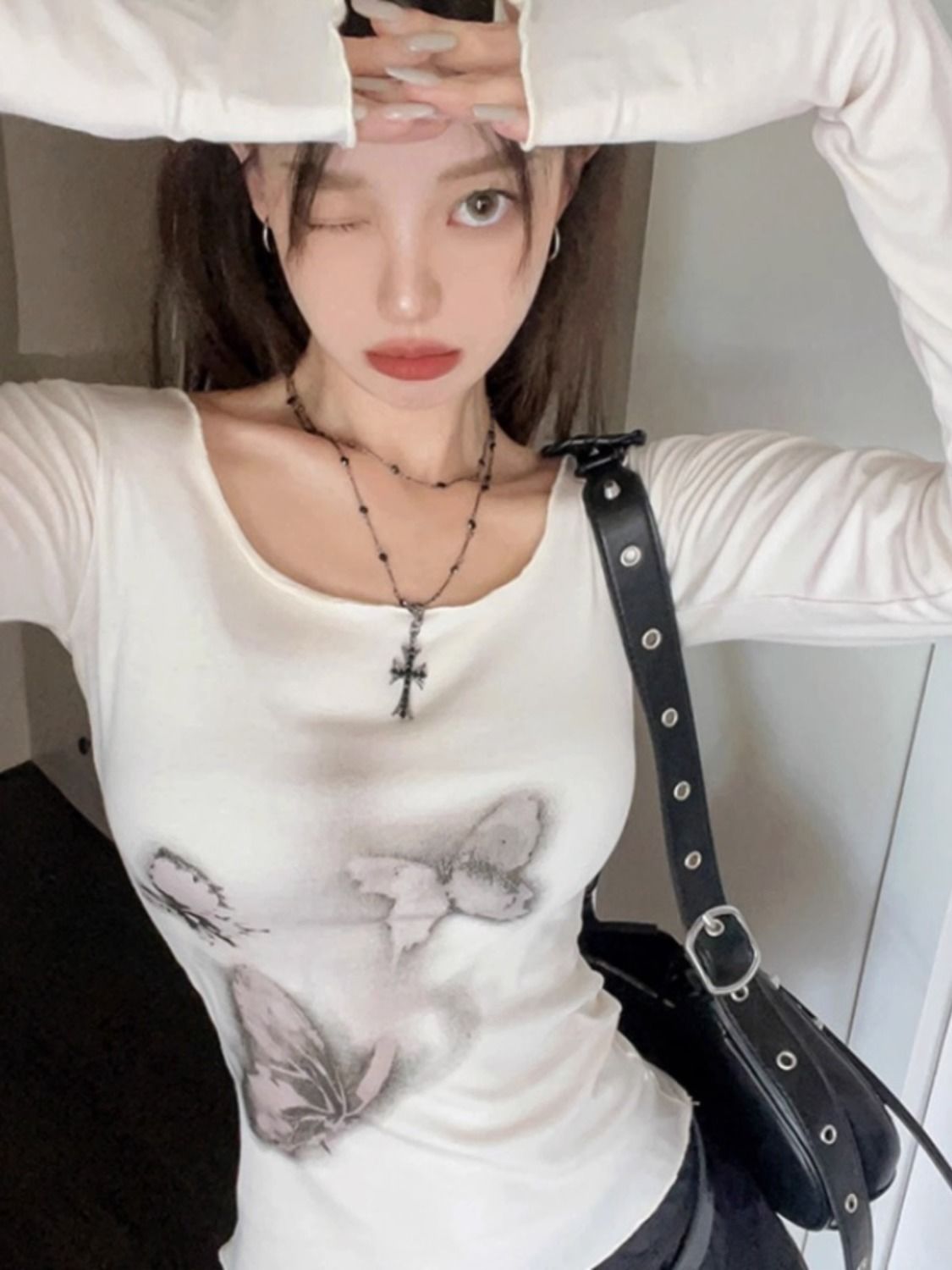 美式辣妹蝴蝶印花長袖t恤女秋季新款純欲風修身上衣打底衫女ins潮