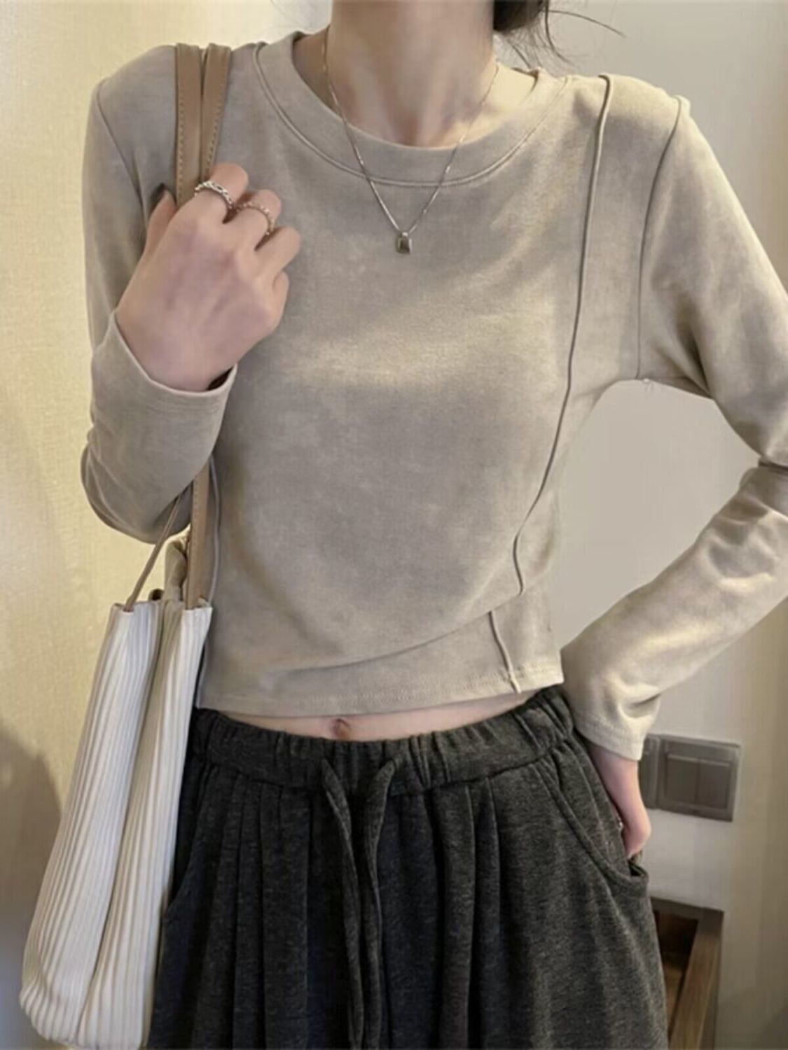 德絨圓領打底衫女裝秋冬季內搭義烏短款上衣小個子高級感長袖T恤