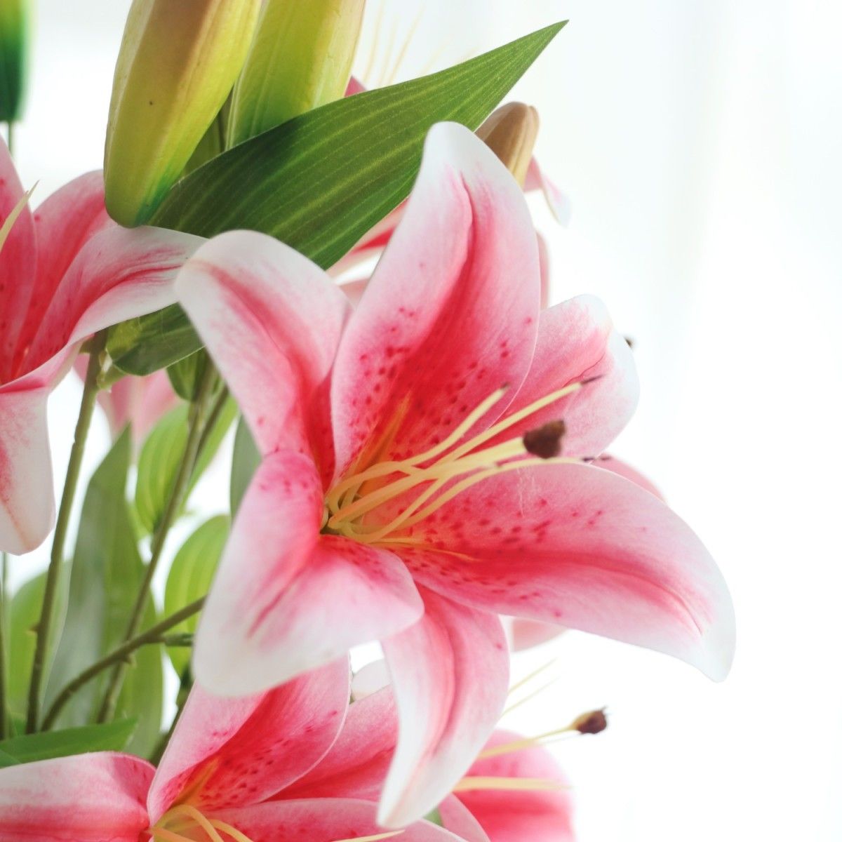 Artificial Wet Look Lily Decorative Silk Flower Wealth-Attracting Arrangement Dining Table Light Luxury High-End_voghion.com