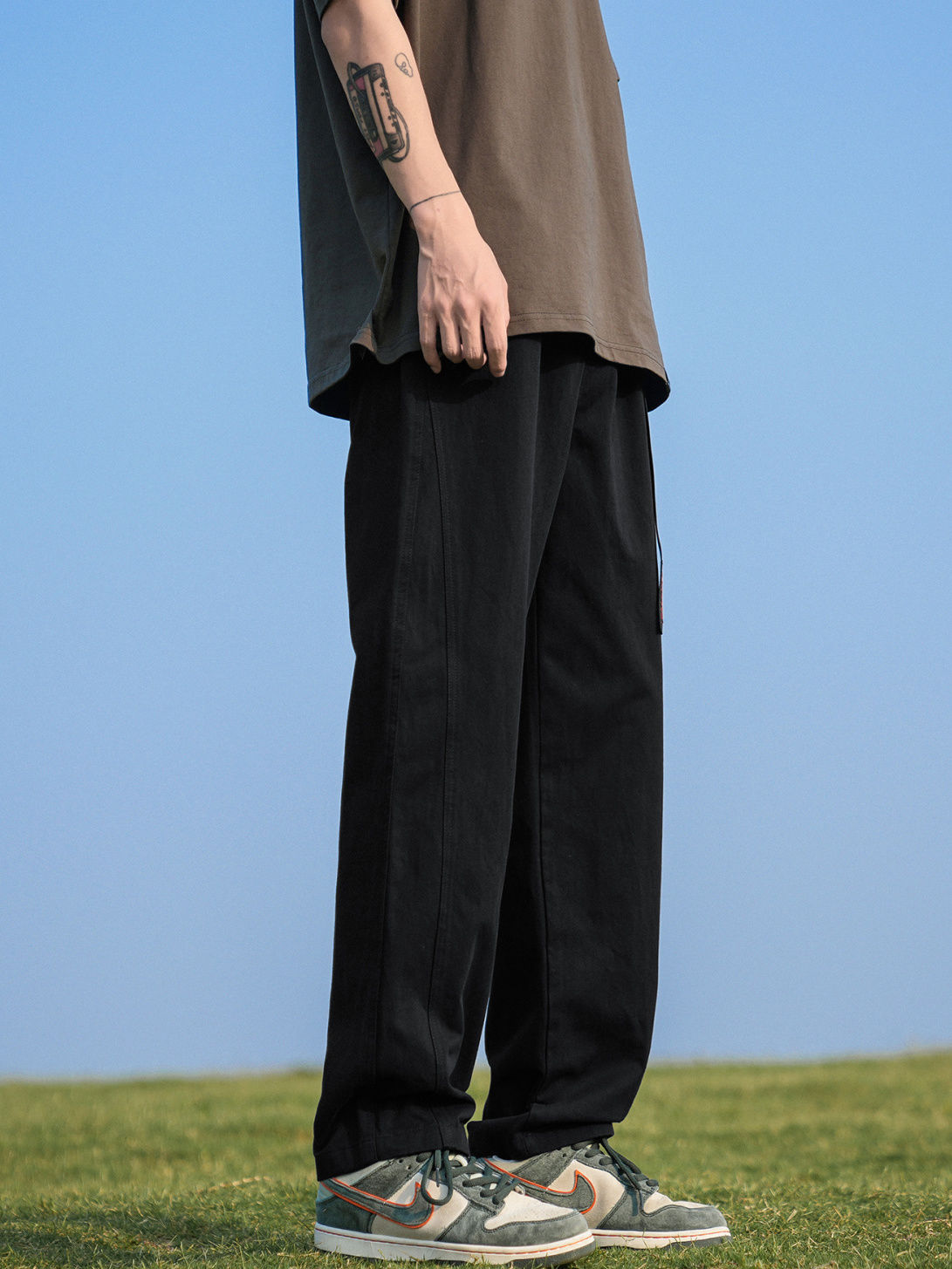 黑色直筒工装裤男秋季美式男生裤子潮流日系简约宽松休闲垂感长裤