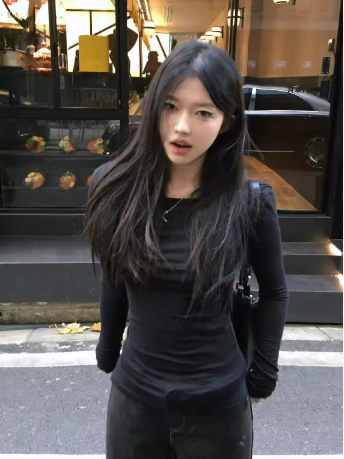 黑色圓領長袖T恤女春秋冬修身顯瘦正肩內搭打底衫ins簡約百搭上衣
