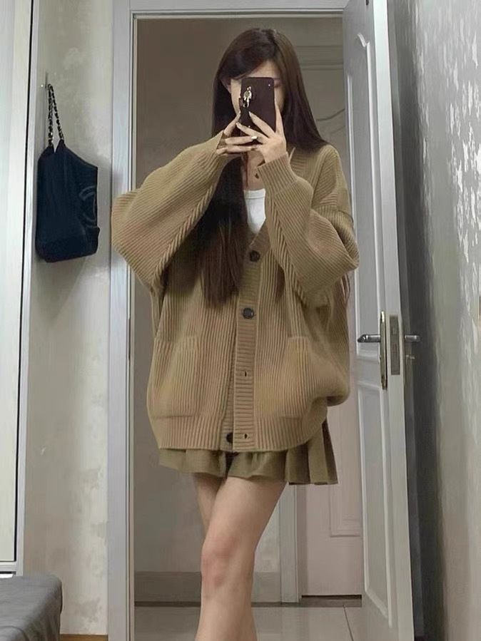 High-end Xiaoxiang lazy style sweater autumn and winter 2023 new popular khaki knitted cardigan jacket for women