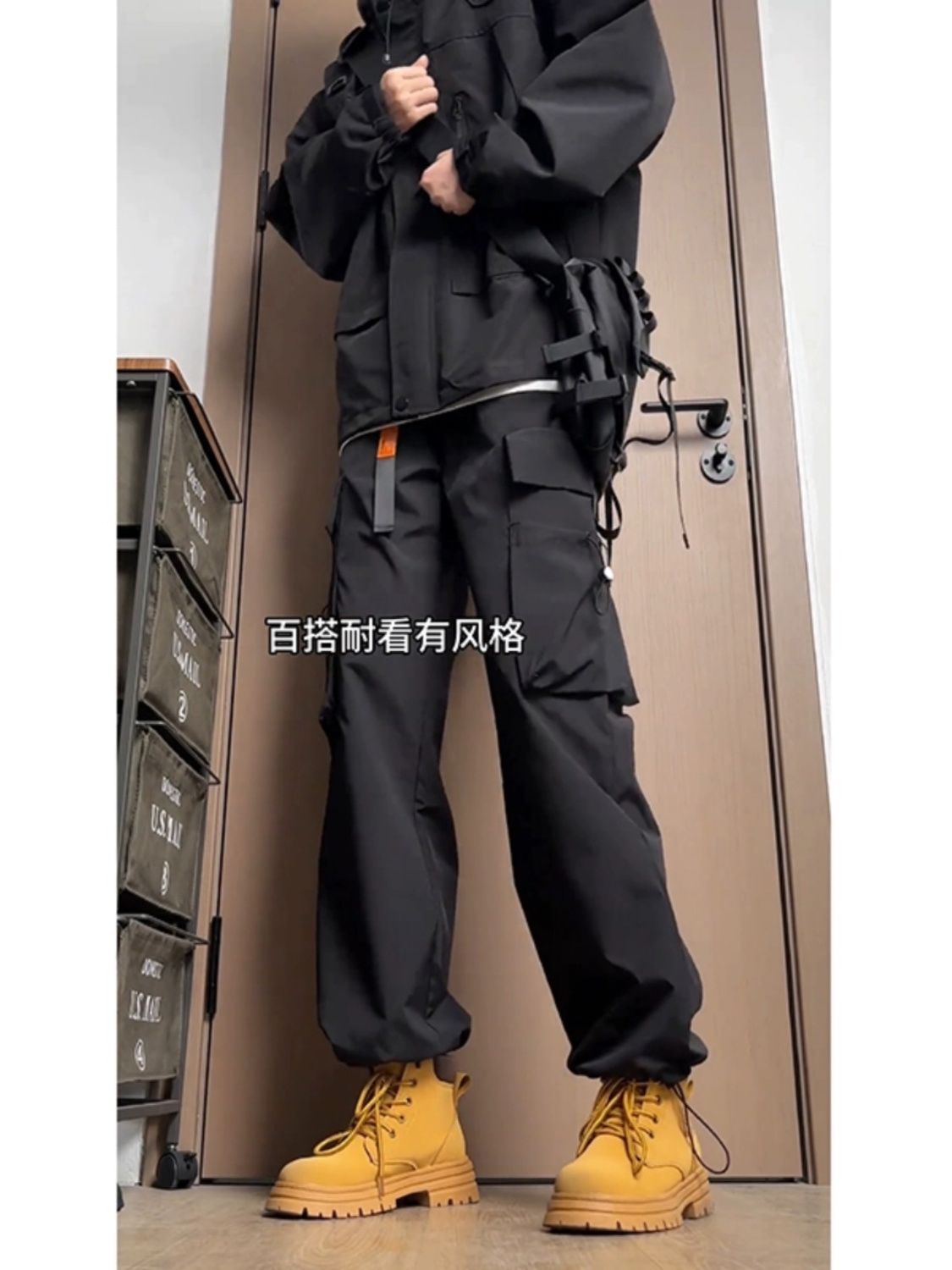 美式機能工裝褲男秋冬款東北防寒衝鋒褲加絨大黃馬丁靴搭配的褲子